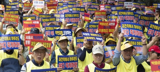 잠실5단지 조합원 “서울시는 재건축을 허가하라”