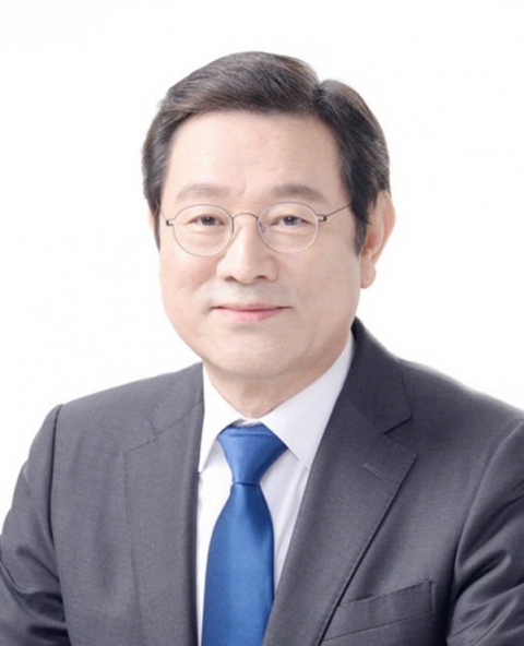 이용섭 광주시장, “역사의 죄인 전두환에게는 죽음이 면죄부가 될 수 없다”