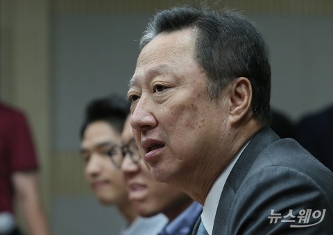 한·아세안 정상과 CEO 700여명 만남···박용만 “경제 동반 협정 발효해야”