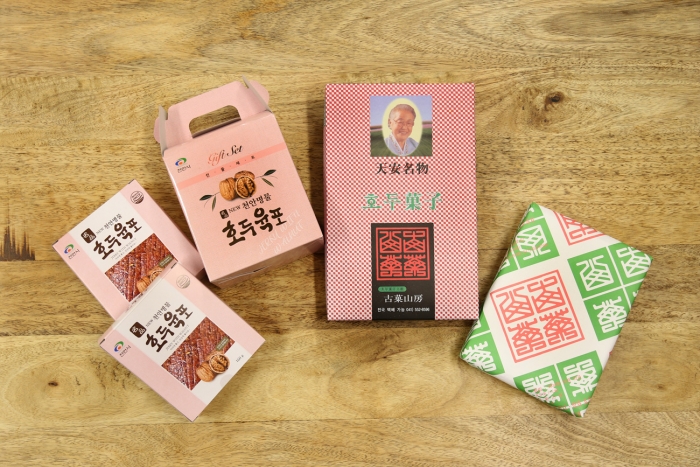 천안명물 특집전은 7월26일(금)부터 8월15일(목)까지 21일간 신세계백화점 충청점 B관 4층 야우리 푸드스트리트 팝업행사장에서 진행한다.(사진=아라리오 제공)