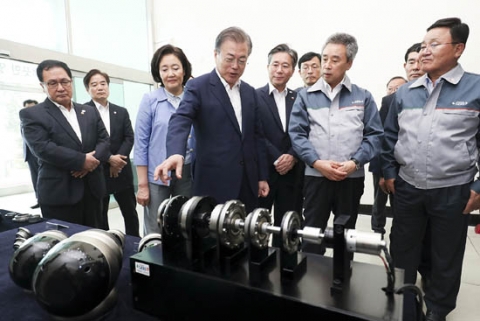 文대통령이 깜짝방문한 SBB테크, 코스닥 기술특례 상장 추진