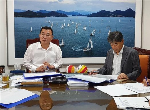최명용 한국어촌어항공단 이사장, 강석주 통영시장과 어촌뉴딜 300사업 추진현황 점검