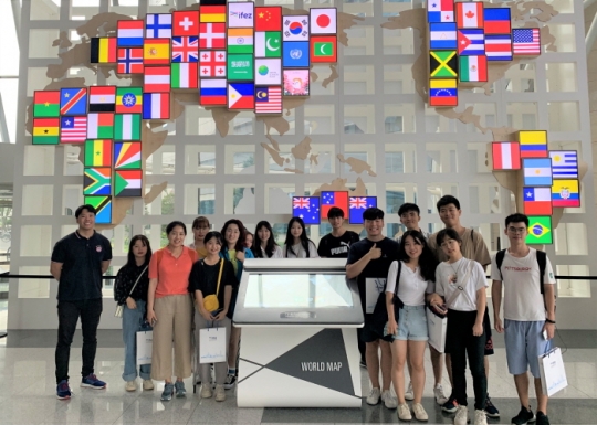 인천경제청을 방문한 중국 베이징 이공대학 학생들. 사진=유타대학교 아시아캠퍼스