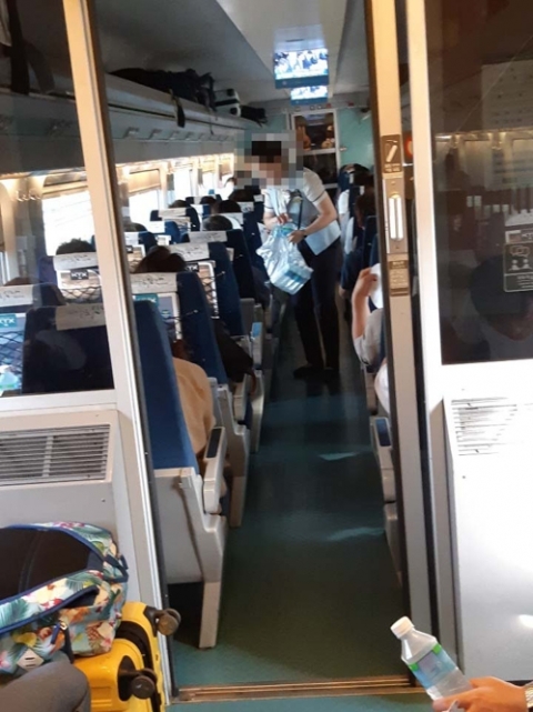 KTX 열차 에어컨 고장 잇따라···운행하던 기장 병원行