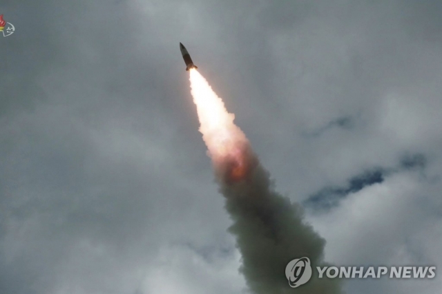 북, 닷새만에 3번째 탄도미사일···한미일 연합훈련 반발