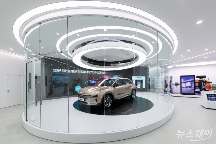 현대차그룹 수소 비전관 Hyundai Hydrogen World 내 넥쏘 공기 정화 시연존의 모습. 사진=현대차 제공