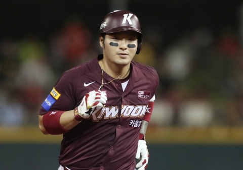 박병호, 1경기 4홈런 ‘홈런왕 단독 선두’