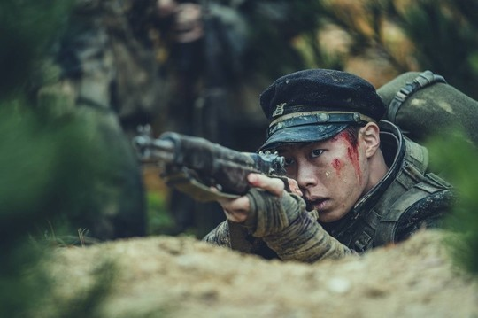 배우 이재욱, ‘원석’ 같은 신인에서 ‘보석’ 같은 대세 배우로···브라운관·스크린 종횡무진 기사의 사진