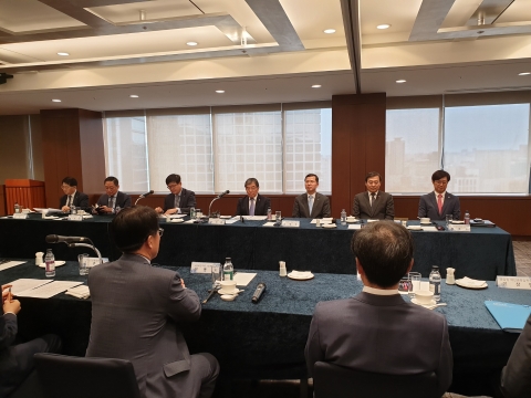 금감원장 만난 카드사 CEO, “업계·당국 공감대 넓어져···혁신금융 주문 받아”