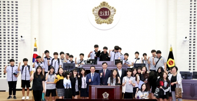 인천시의회 의정아카데미 본회의 체험교실에 계양고·갈산중 참여