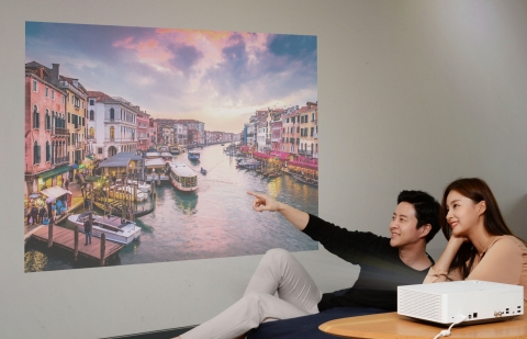 LG전자, ‘LG 시네빔 4K’ 프로젝터 출시