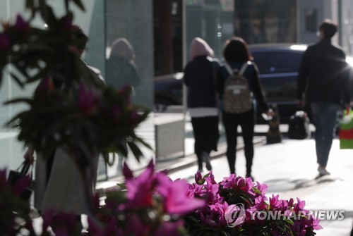  전국 맑지만 일교차 커···서울·인천 초미세먼지 ‘나쁨’