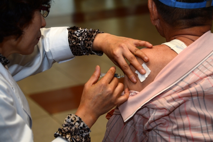 '독감 무료 예방접종' 21일부터 시작···어린이 등 고위험군 대상 기사의 사진