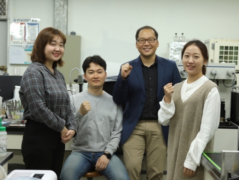 인하대 고분자공학과 위정재 교수·원수경 학생, 소프트로봇 기술 한 층 높여