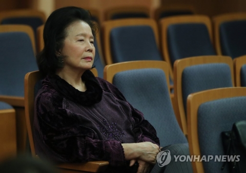 배우 윤정희, 알츠하이머 투병 중···“병세 심각, 딸 못알아봐”