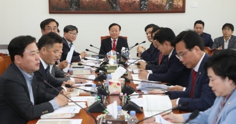 예결 소위 첫날부터 김재원 ‘막말 논란’에 여야 갈등