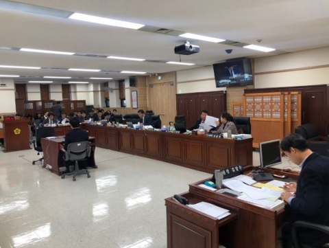경기도의회 문화체육관광위, 경기도문화의전당 행정사무감사 실시