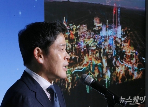 정용진 “세상에 없던 테마파크 만들겠다”
