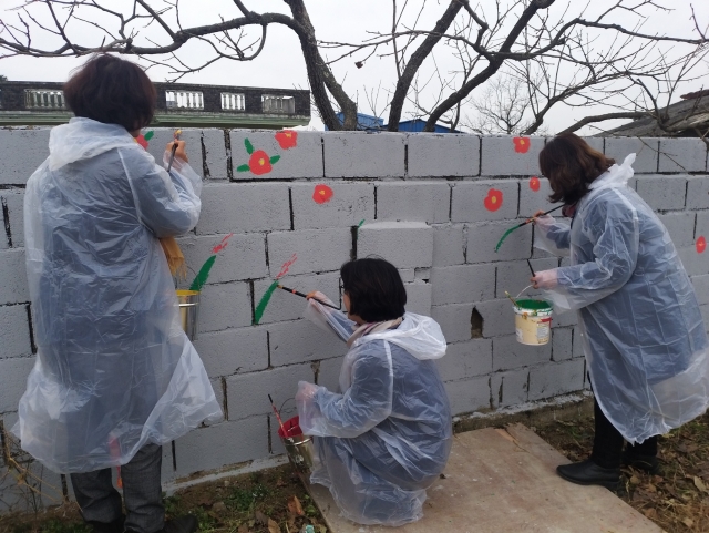 광산구, 건강보험공단·임곡동 봉흥마을 주민들과 치매친화 벽화 조성