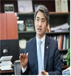김인제 서울시의회 도시계획관리위원장