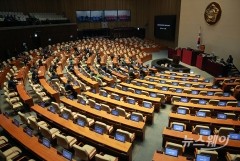 여야 4+1, 오늘(27일) 본회의서 선거법 표결