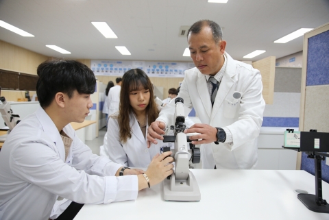 동신대 안경광학과, 안경사 실무능력인증제 36명 합격