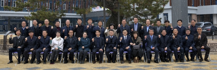 장수군, 하반기 공무원 공로연수 이임식 개최 기사의 사진