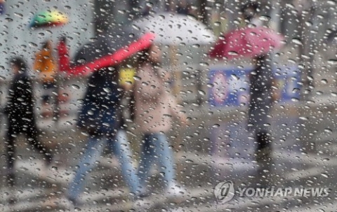 전국 구름 많고 일부 지역 ‘비 또는 눈’