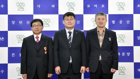 장수군, 2019 하반기 퇴직자 정부포상 수여식 진행