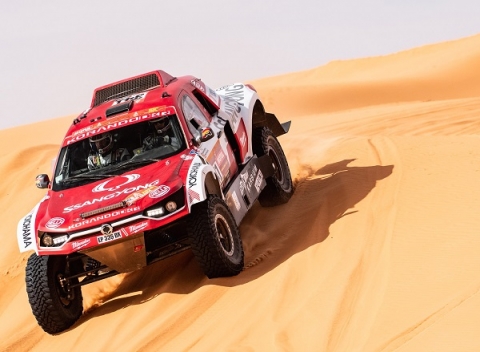 쌍용차, 韓 새 역사 쓴다···다카르 랠리 완주 도전