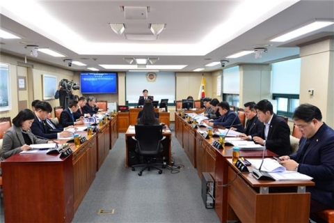 서울시의회 체육단체 비위근절을 위한 조사특별위원회 회의