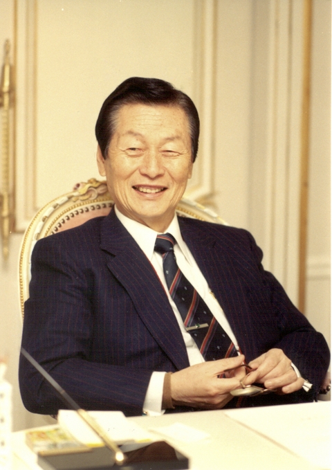 1조원 넘는 개인재산 분배···경영권 문제없나?