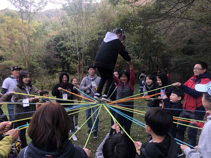 전북대, ‘대학과 지역사회의 어울림’ 숲체험 교육 마련 기사의 사진