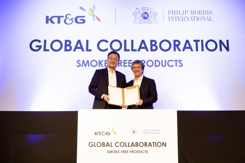 KT&amp;G, 필립모리스와 글로벌 무대 ‘한 배’···오월동주 선택한 이유?