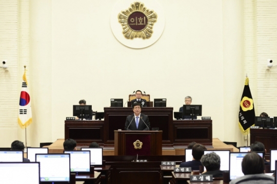 31일 도성훈 인천교육감이 제259회 인천시의회 임시회에서 시정연설을 하고 있다.