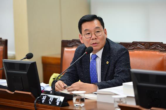 서울시의회 정진철 의원  “마을버스, 외부감사 통해 회계투명성 높여야”