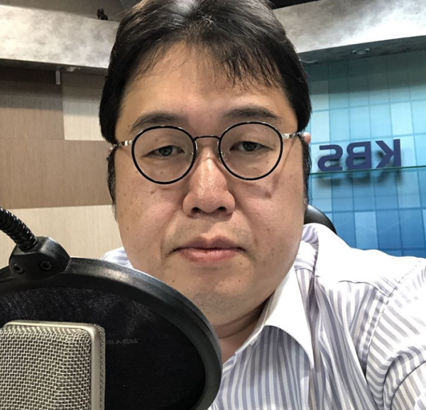 KBS ‘거리의 만찬2’ 새 MC 김용민, 시청자 반발에 자진 하차