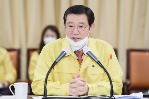이용섭 광주시장, “코로나19 확산 방지위해 전직원 책임감 가지고 앞장설 것” 당부