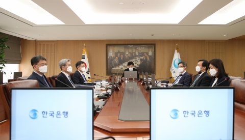 ‘실기론’ 목소리 커지는데···여전히 신중한 한국은행