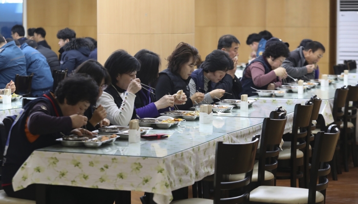 전북도청 사회적 거리두기 캠페인 동참 비대면 식사