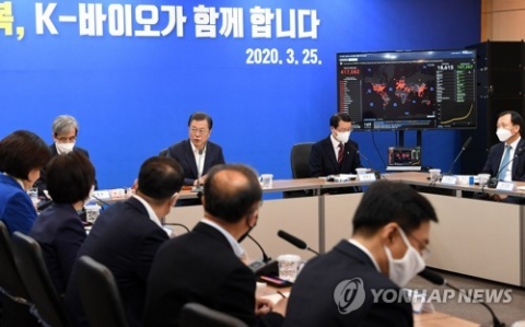 외교부 “국내 3사 코로나19 진단키트, 美 FDA 사전승인 획득”