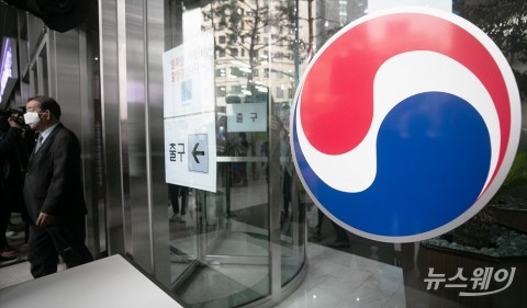 조원태 회장, 대한항공 이사회 의장직 내려놨다