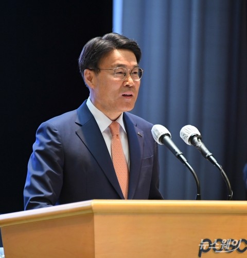 포스코, 최정우·장인화 2인대표 유지···이사회 의장에 정문기