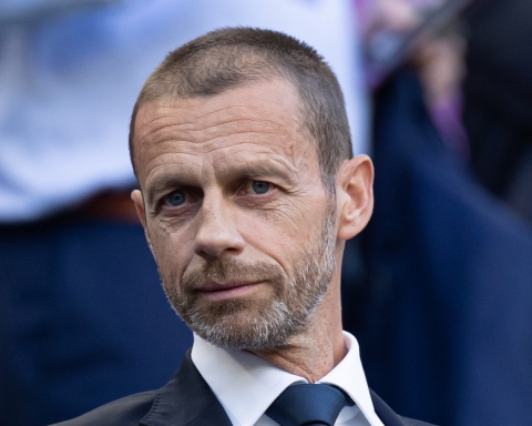 UEFA 회장 “6월까지 리그 재개 못하면 시즌 무효 가능성”