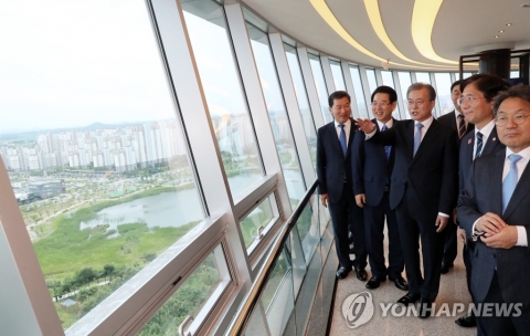 ‘적자수렁’ 한전, 1조 드는 한전공대까지···‘정부 뒷치닥거리에 허리 휠라’