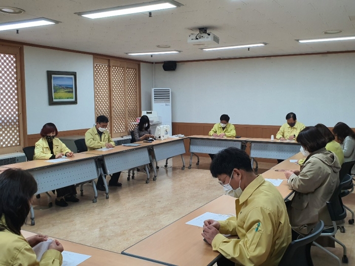 광주동부교육지원청, 직원들 점심시간 이용 면 마스크 만들기 참여 기사의 사진