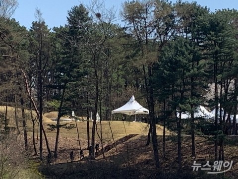 가족과 등진 한진가 장녀 조현아···끝내 추모식 불참