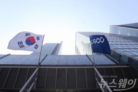 포스코, 글로벌 업황 악화···‘탄력조업·유급휴직’ 시행