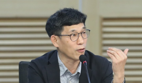 진중권, 통합당 토론회에서 “뇌가 없다” 발언 화제