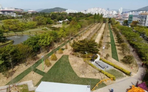 HUG, 부산 평화공원에 ‘세계 평화의 숲’ 조성 완료